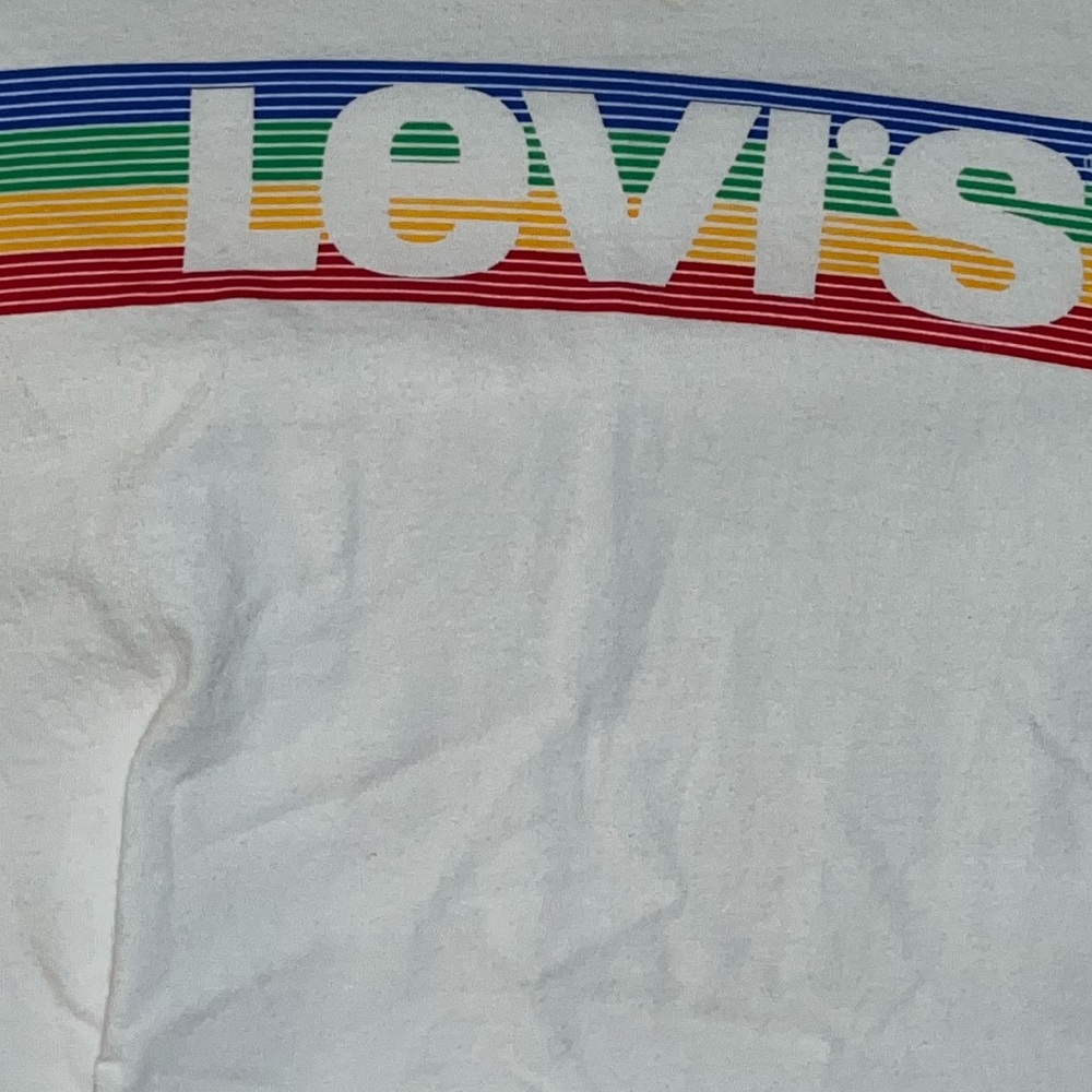 Levi’s T-shirt - Picture 2 of 4